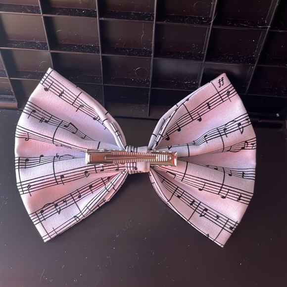 Music notes bow - Picture 2 of 4
